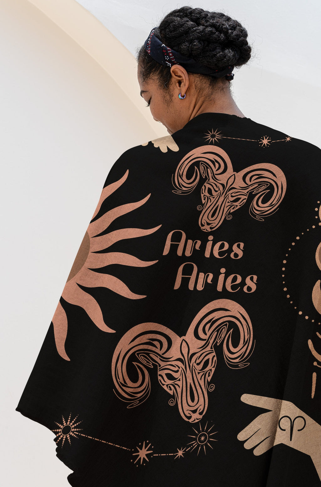 Woven tapestry throw blanket featuring the Aries and Aries zodiac symbols. Perfect for astrology enthusiasts, this cotton throw blanket adds a touch of boho style and celestial charm to your home decor.