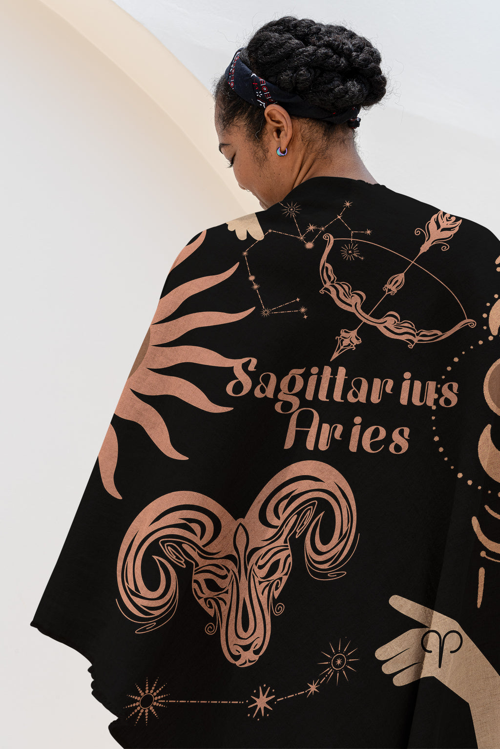 Woven tapestry throw blanket featuring the Aries and Sagittarius zodiac symbols. Perfect for astrology enthusiasts, this cotton throw blanket adds a touch of boho style and celestial charm to your home decor